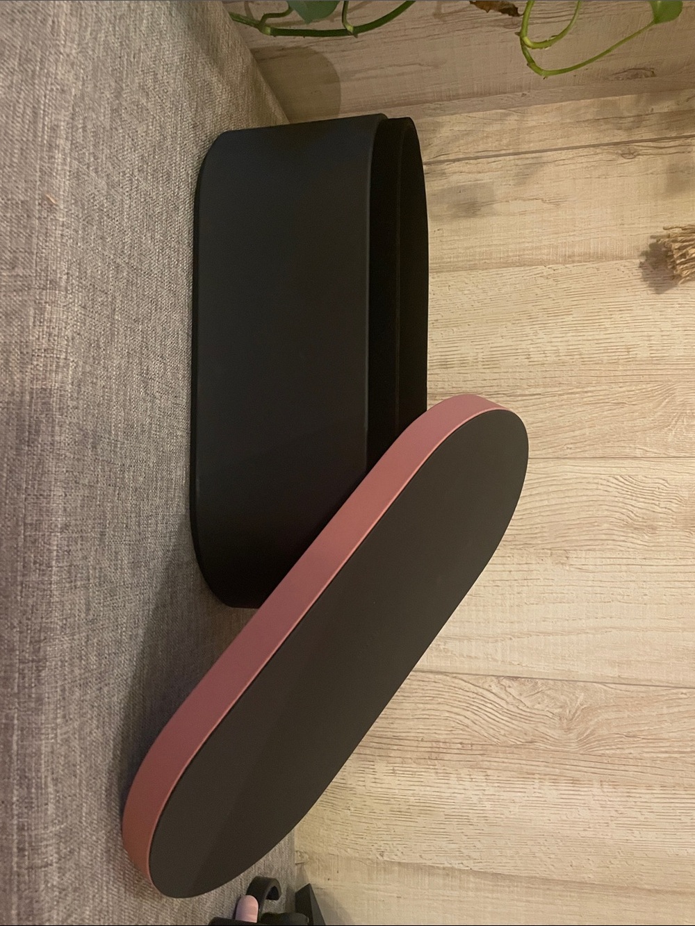 Dyson airwrap ACCESSORIES ONLY and case - Picture 9 of 10